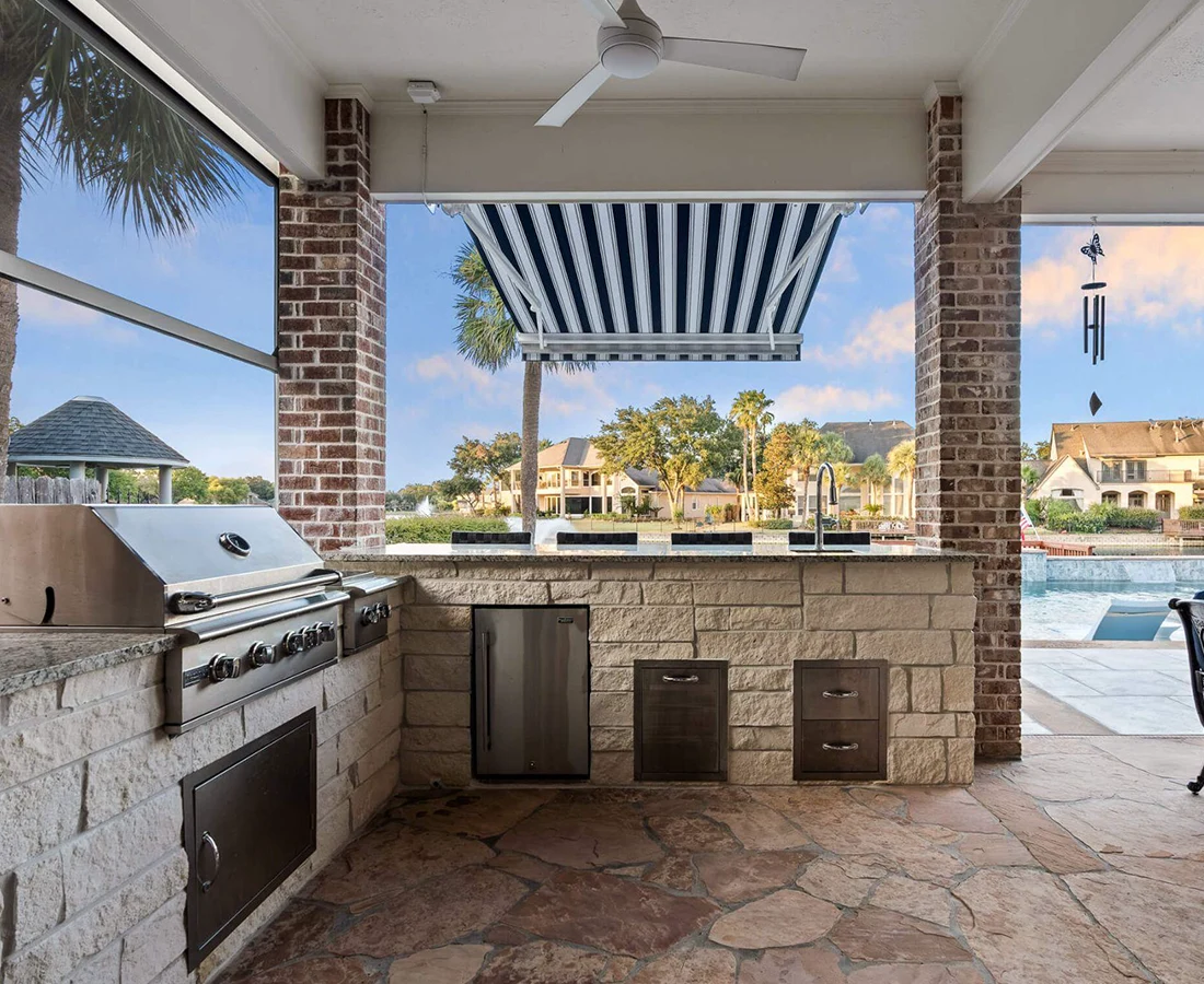Outdoor KitchensExperience the thrill of outdoor cooking with our kitchen designs. Each space we create is a perfect blend of functionality and festivity, turning every meal into a celebration.